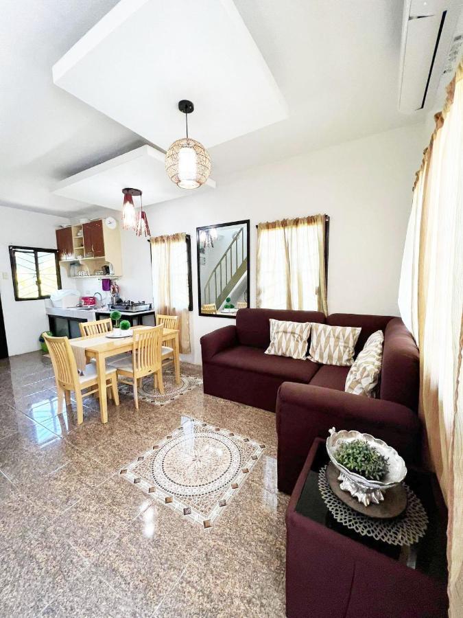 Beach Resorts Walking Distance To The Town House Davao City Екстериор снимка
