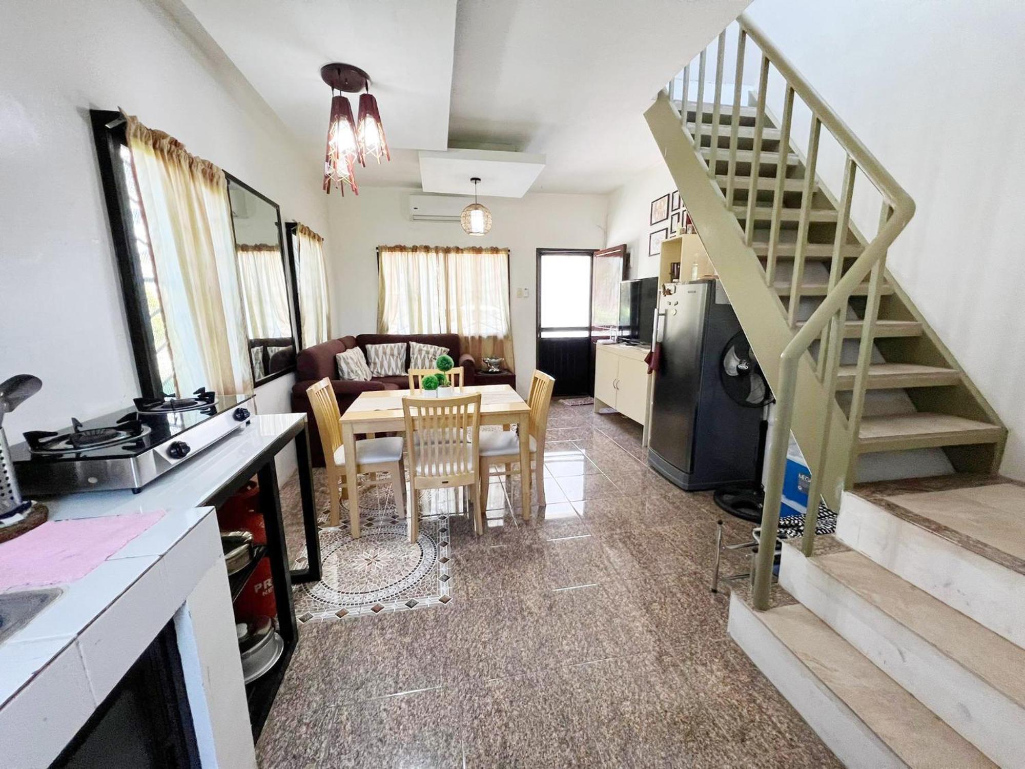 Beach Resorts Walking Distance To The Town House Davao City Екстериор снимка